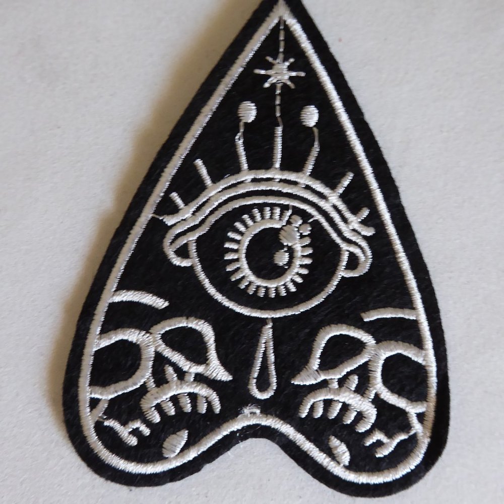 4” OUIJA SPIRIT BOARD PLANCHETTE EVIL EYE BLACK WHITE EMBROIDERED IRON ON PATCH